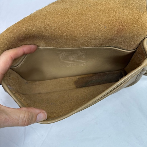 Vtg Coach Flap Pocket Purse Tan leather Crossbody Turn Lock Convert Clutch - Picture 8 of 14
